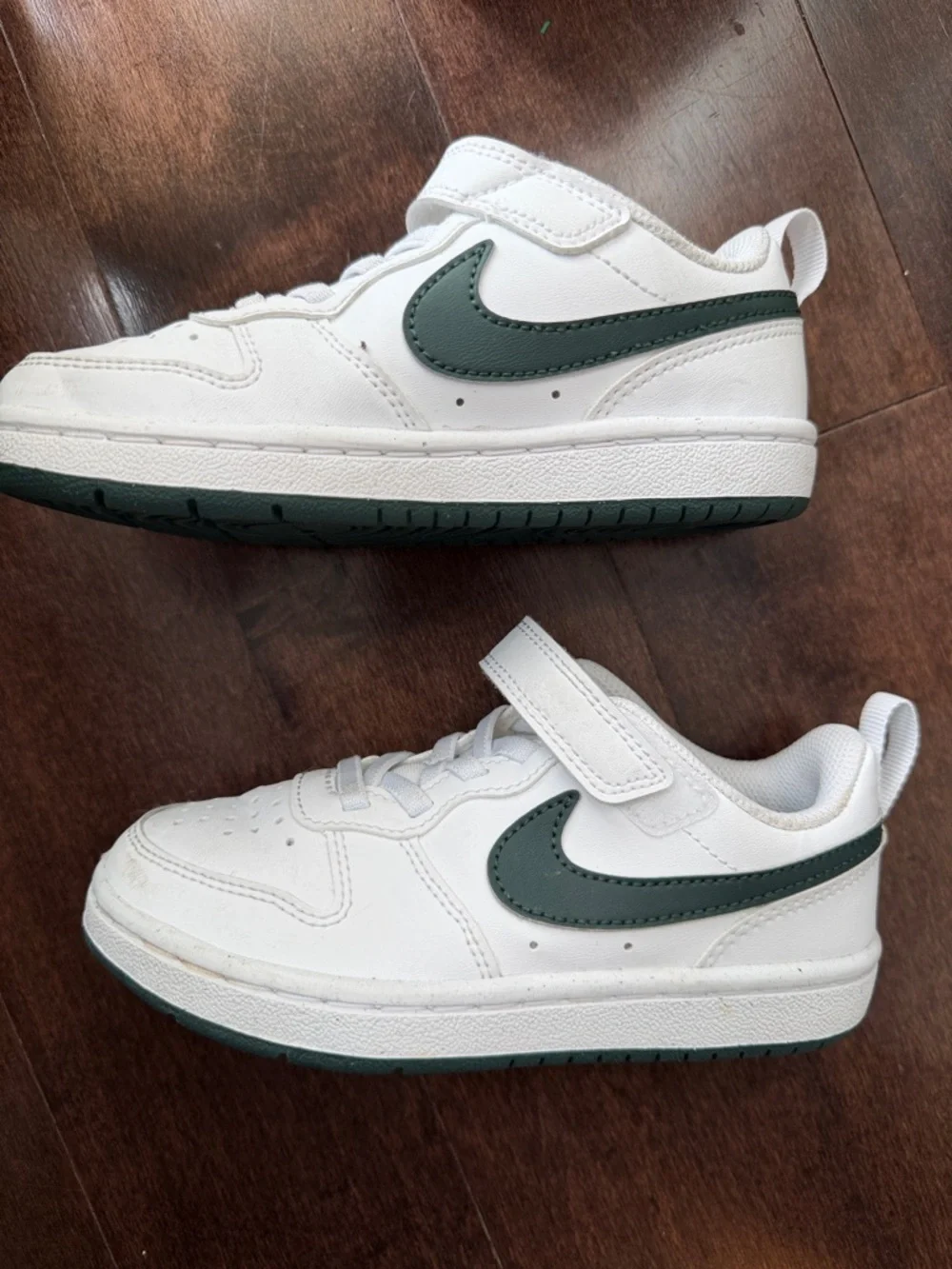 Nike White and Dark Green Kids Low-Top Sneakers - Picture 1 of 7